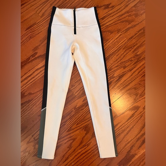 BANDIER SOLID & STRIPED Black and White Grey High-Waisted Leggings XS - Picture 2 of 7